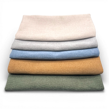 Laden Sie das Bild in den Galerie-Viewer, HESTA ATELIER Kissenbezug in Soft Linen – Weicher und formstabiler Stoff – Angenehm weich – Modernes Design – Hergestellt in Italien – Ohne Füllung