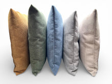 Laden Sie das Bild in den Galerie-Viewer, HESTA ATELIER Kissenbezug in Soft Linen – Weicher und formstabiler Stoff – Angenehm weich – Modernes Design – Hergestellt in Italien – Ohne Füllung