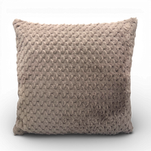 Carica l'immagine nel visualizzatore di Gallery, HESTA ATELIER Copricuscino COZY FUR   – Tessuto Strutturato e Morbido – Soft Touch - Design Moderno – Made in Italy – Senza Imbottitura
